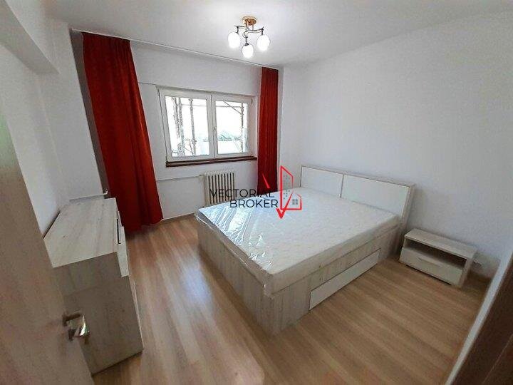 Basarabia, Chisinau apartament 3 camere, et. 2, 74mp, 2 bai, renovat