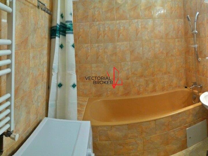 Basarabia, Chisinau apartament 3 camere, et. 2, 74mp, 2 bai, renovat